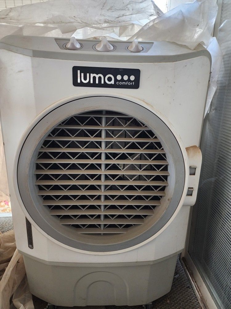 Large Portable Evaporative Cooler Barely Used