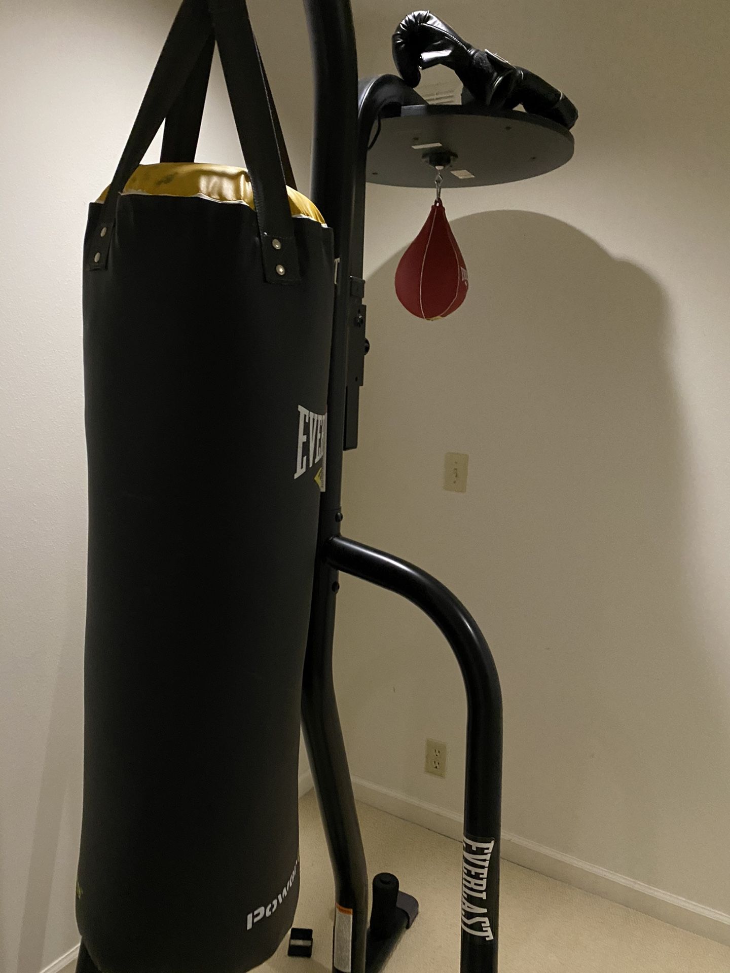 Everlast Dual Station Punching Bag Stand