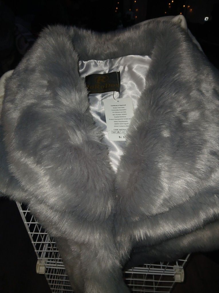New Luxury Faux Fur Shawl Tag Is Still On