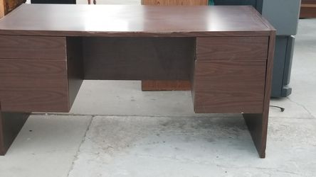 PROFESSIONAL BUSSINES OFFICE'S DESK OAK WOOD