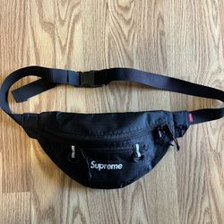 Supreme Fannypack