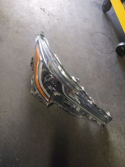 2023-2024 Toyota Corolla right side headlight