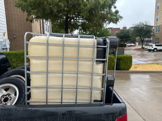 IBC Tote 275 Gallon Water Tank