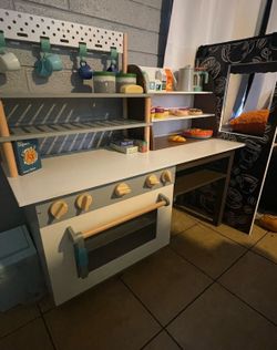 Little Tikes Cafe & Bakery