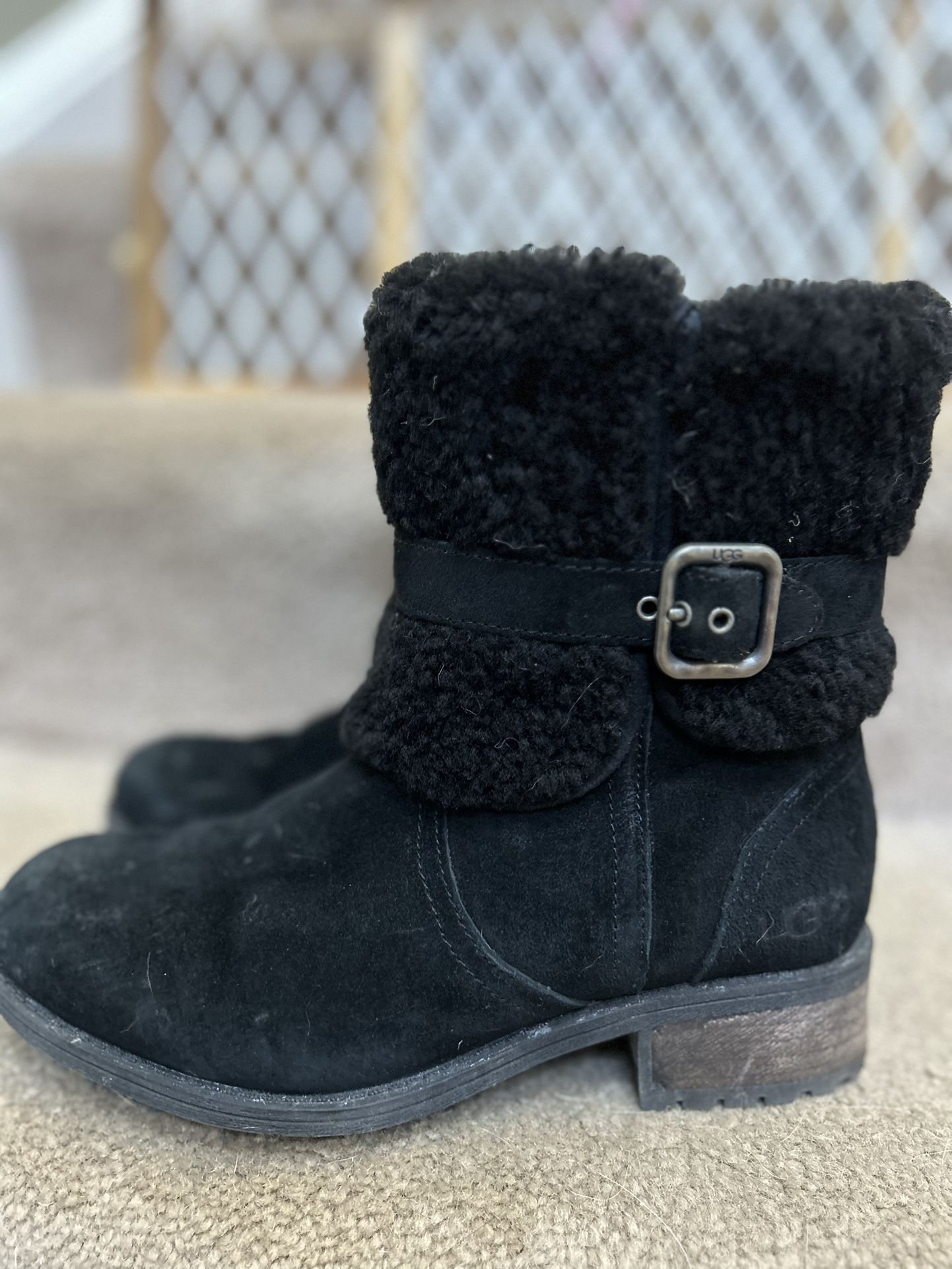 Ugg- Women’s Boots - Size 6.5