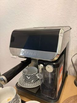 Like new coffee and latte maker