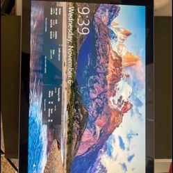 Microsoft Surface Pro 8 13” screen