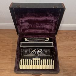 *Rare* Vintage La Tosca Riviera Accordion - Black / With Vintage Carrying Case