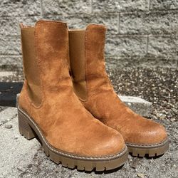 Women’s Boots