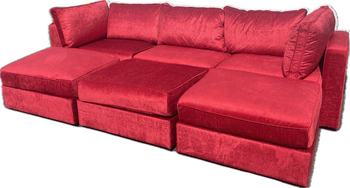 ***LOVE SAC RED SECTIONAL ***