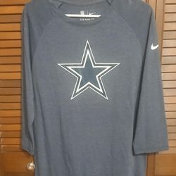 Dallas Cowboys Size Large Women’s Shirt 