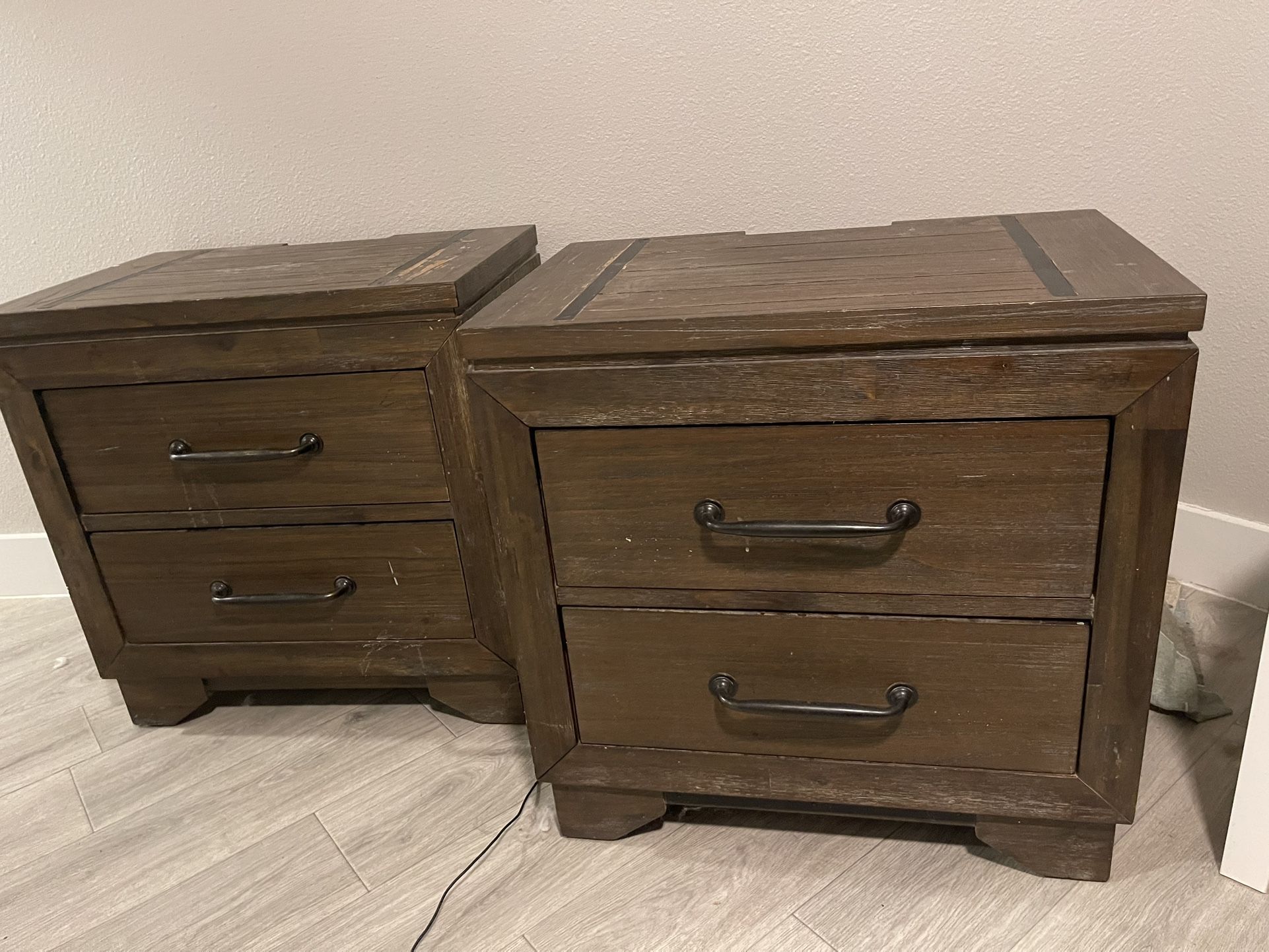 Night Stand / With Plug Ins Home & Garden