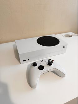 Xbox Series S Console w/ Controller