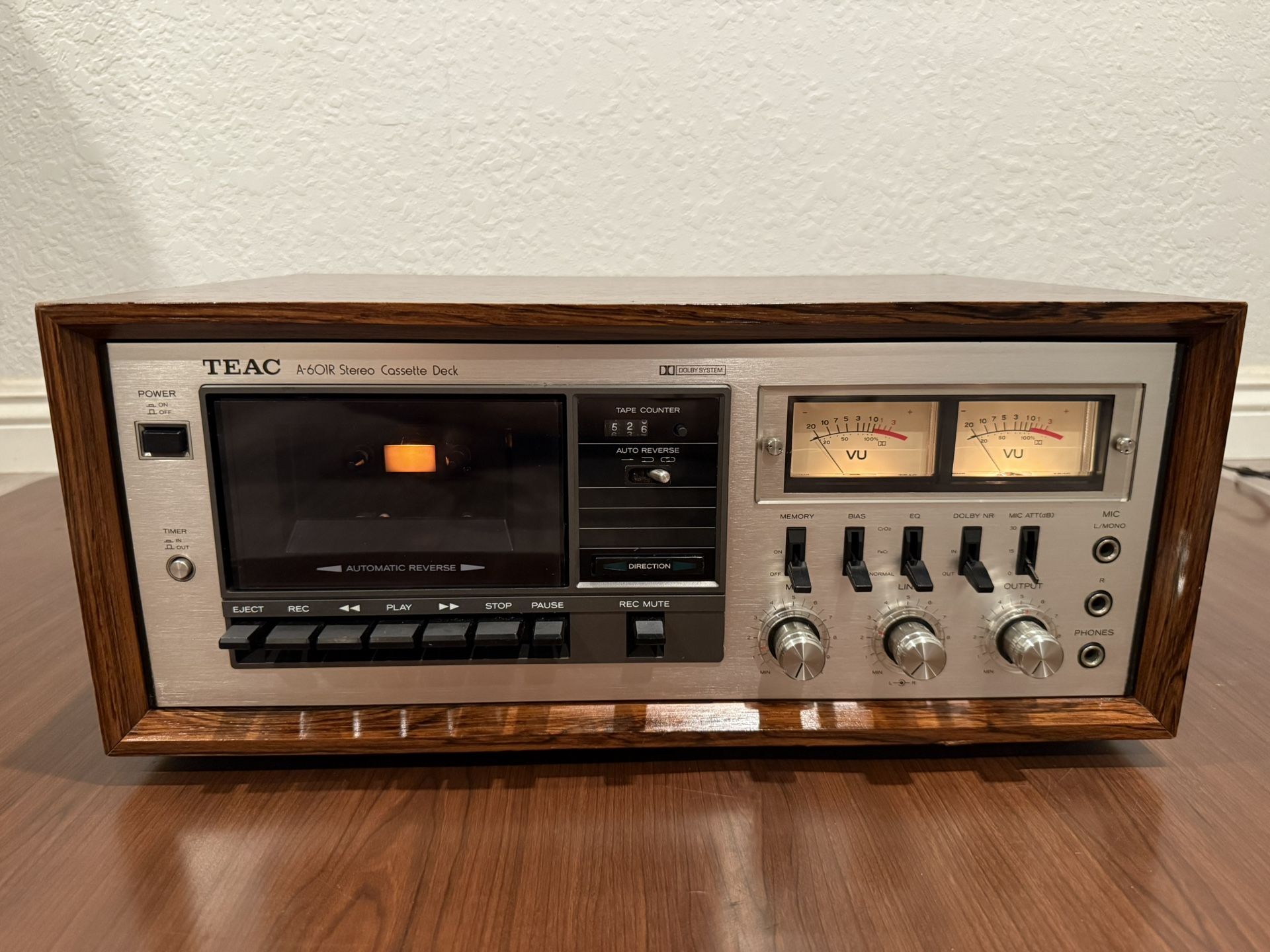 TEAC A-601R Stereo Cassette Deck Excellent NEW Belts