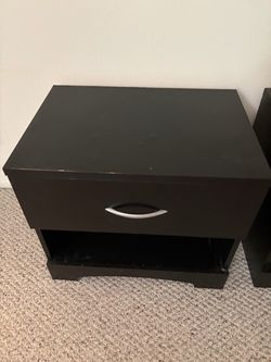 Night stands/End tables