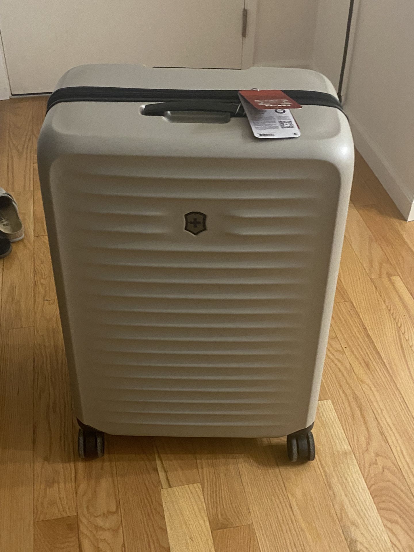 Victorinox Airox Advanced Suitcase