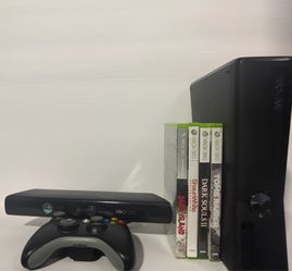 Xbox 360 With Kinect and 4 games obo