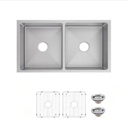 Glacier Bay
Tight Radius 31 in. Undermount 50/50 Double Bowl 18 Gauge Stainless Steel Kitchen Sink with Accessories