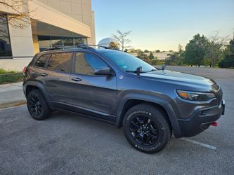 Jeep cherokee trailhawk 2019