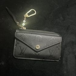 Handsome keychain, wallet, beautifully manufactured