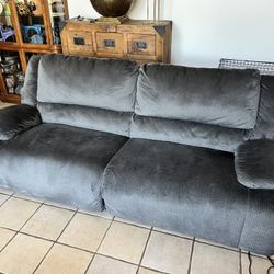 Large Reclining Sofa – Charcoal Gray