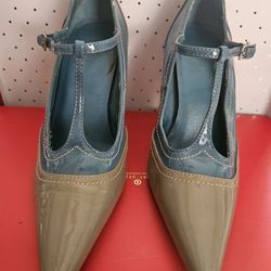 Bajou New York Heels