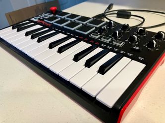 Akai MPK mini MK2 midi keyboard controller