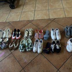 Free Shoes And Bag Of Good Clothes 