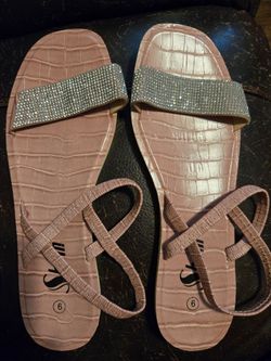 Sandal size 9