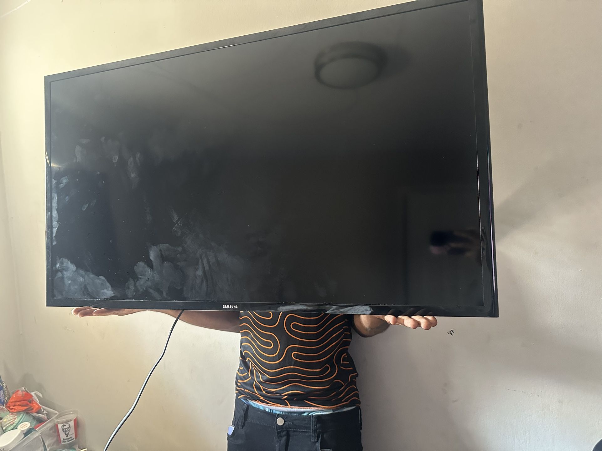 Samsung “40”smart Tv