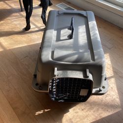 24 Inch Portable Crate