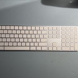 Apple Magic Keyboard and Mouse Set