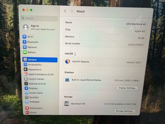 Apple Mac book air -16GB