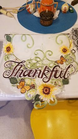 Table topper