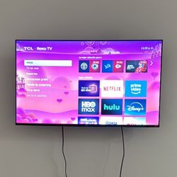 TCL Roku TV 43’ 