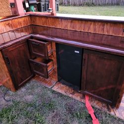 Custom Handmade Outdoor Bar  Read Descriptions 