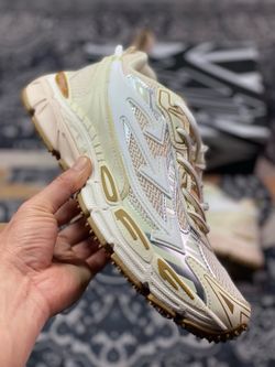 Off-White™ Be Right Back Sneaker BRB