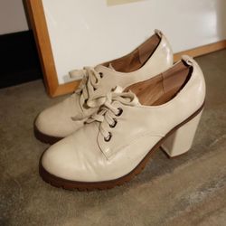 Chelsea style Lace Up Heels