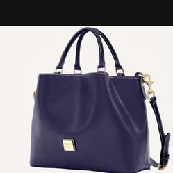 GENUINE DOONEY & BOURKE -BRAND NEW - NEVER USED - STILL WRAPPED UP WITH PACKING MATERIALS DIRECTLY FROM DOONEY & BOURKE. STILL HAS TAGS ON IT.  