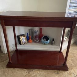 Bombay Company ‘96 Console / Entry Table 