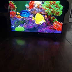 4k Samsung Smart TV 45 in