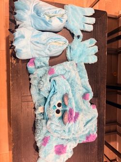 MONSTERS INC FAMILY COSTUME COMPLETE  SET