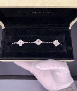 Moissanite