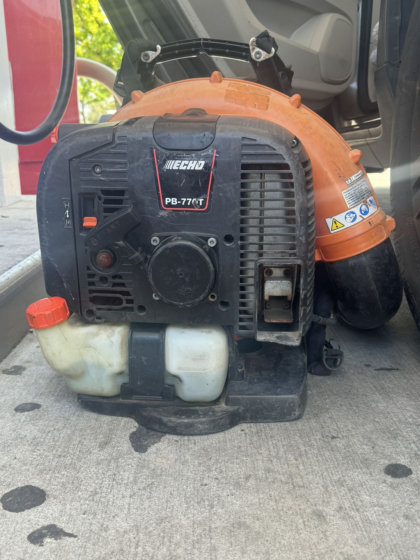 Backpack Leaf Blower / Sopladora