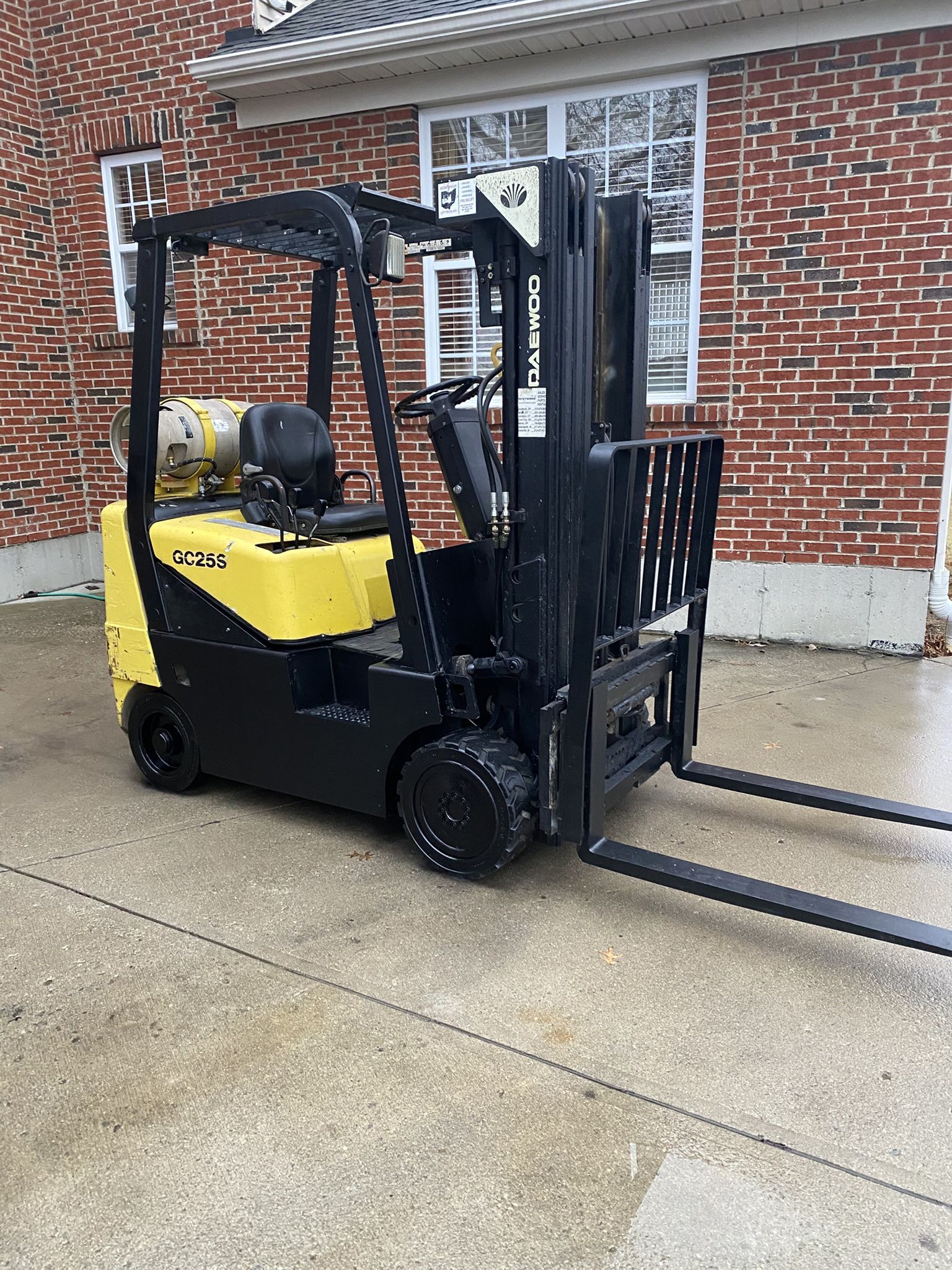 Darwoo 5000 Lb. Capacity