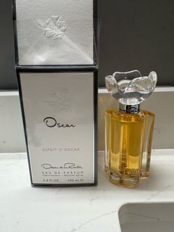 Oscar de la renta perfume $20