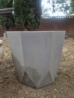 Planter box