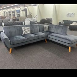 Sectional Set