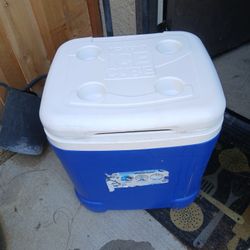 2 Coolers 