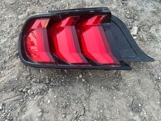 2018-2023 FORD MUSTANG DRIVER TAILLIGHT LED JR3B-13B503 OEM BBS2
